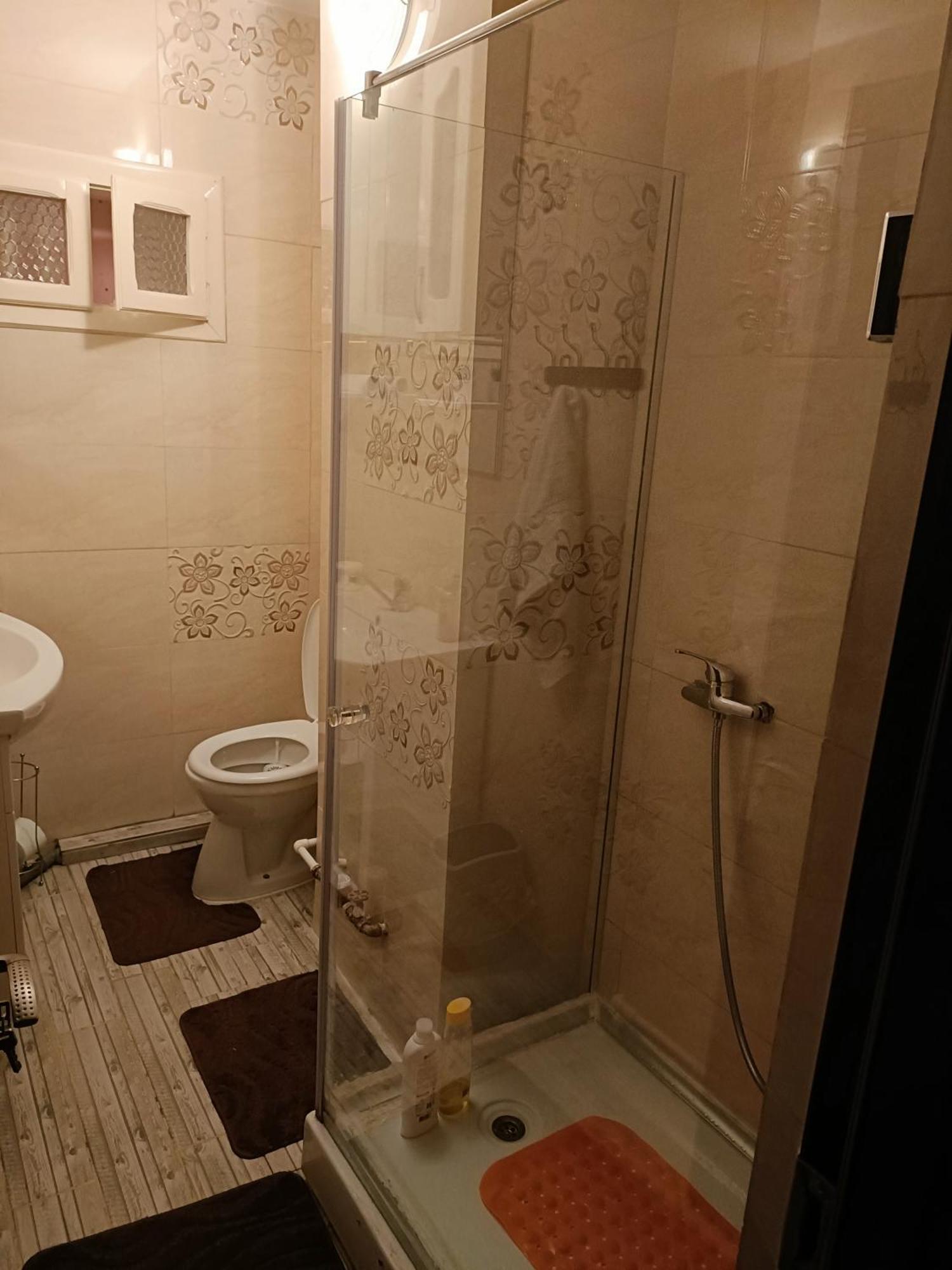 Apartament Manu Tg Neamt Târgu Neamţ Bagian luar foto